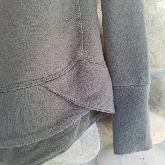 Green Athletic Hoodie With Thumbholes! - Picture 8 of 8